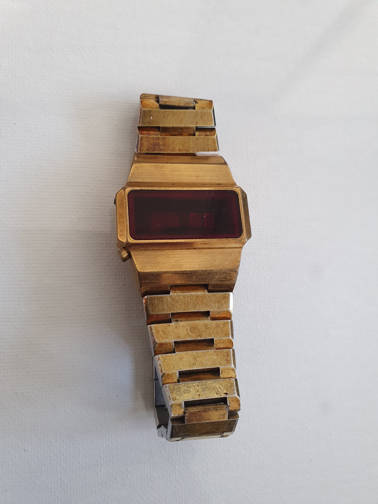 Unknown clunky lovely LED watch